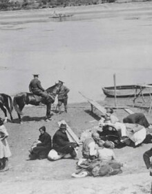 1317458587_291657e-4-5-1